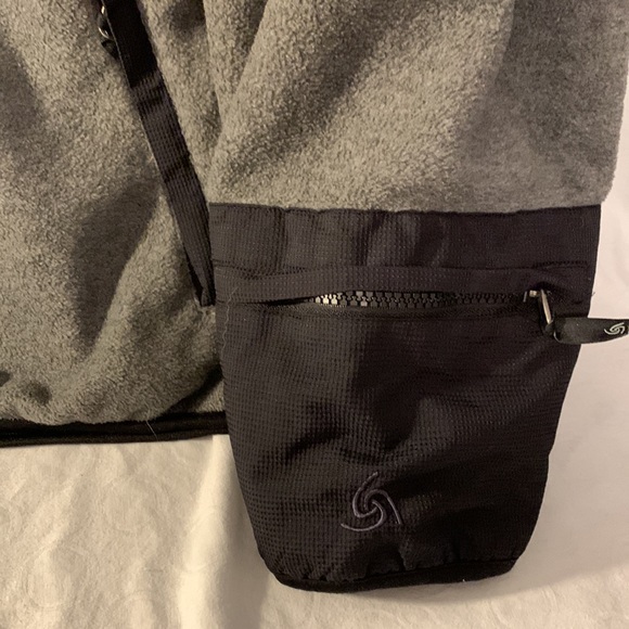 Men’s Leinenkugel’s Embroidered Logo Branded Spring Fall Fleece Jacket Full Zip - Picture 4 of 5